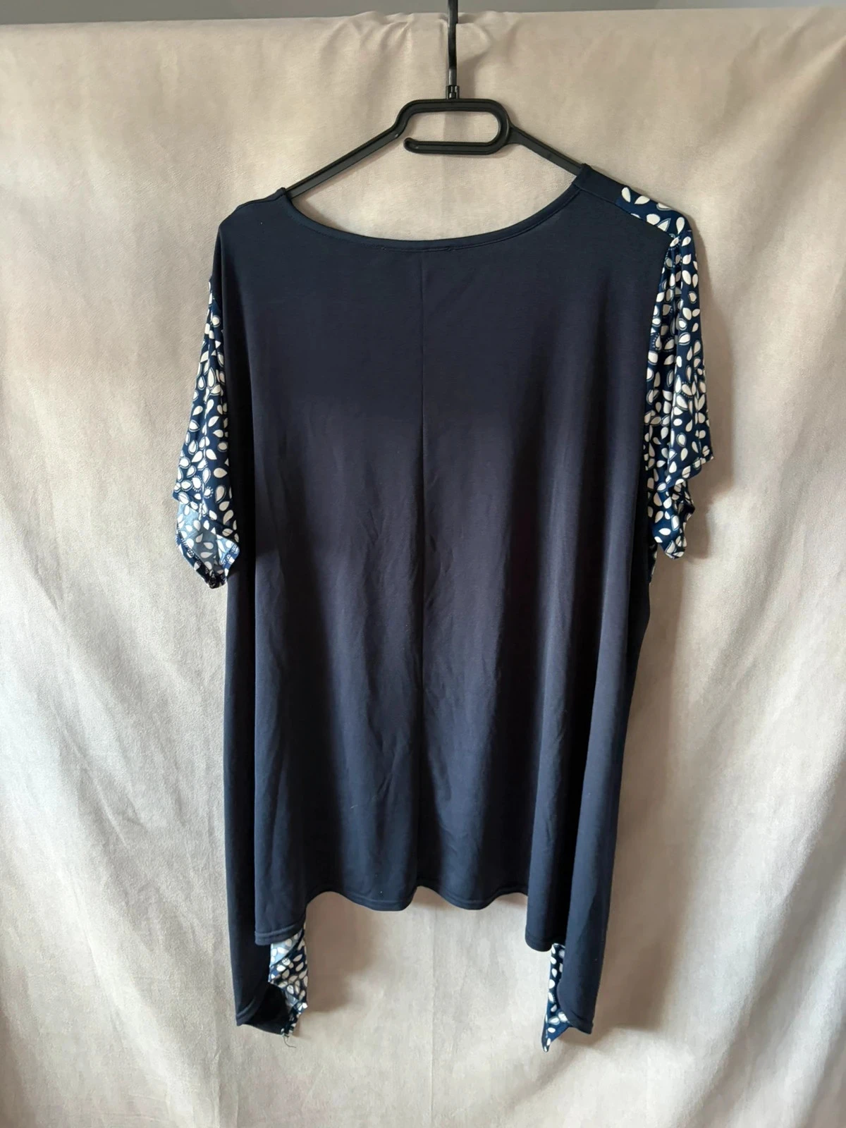 Blusa azul marino y blanca talla – photo 4